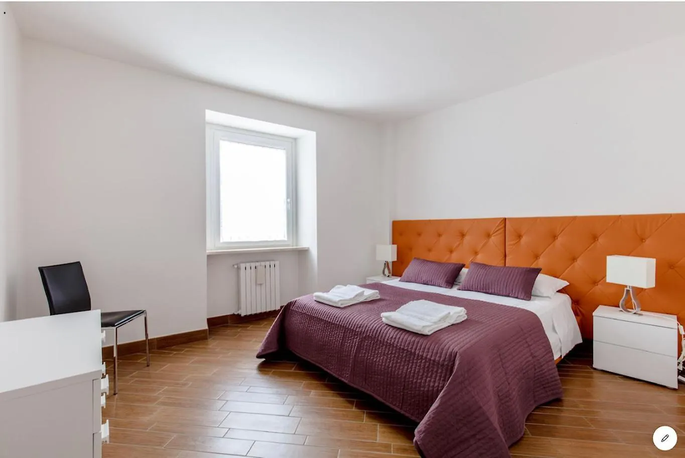 Residenza Giovanni Fronte Lago - Residence Garda Lago Peschiera del Garda 0*,  Italy