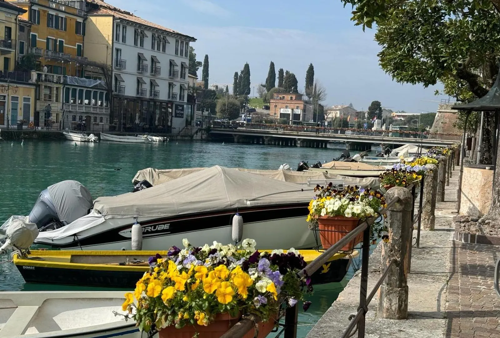 Residenza Giovanni Fronte Lago - Residence Garda Lago Peschiera del Garda 0*,