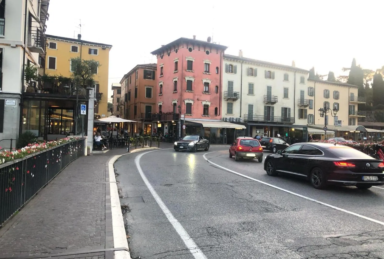 Residenza Giovanni Fronte Lago - Residence Garda Lago Peschiera del Garda Apartment