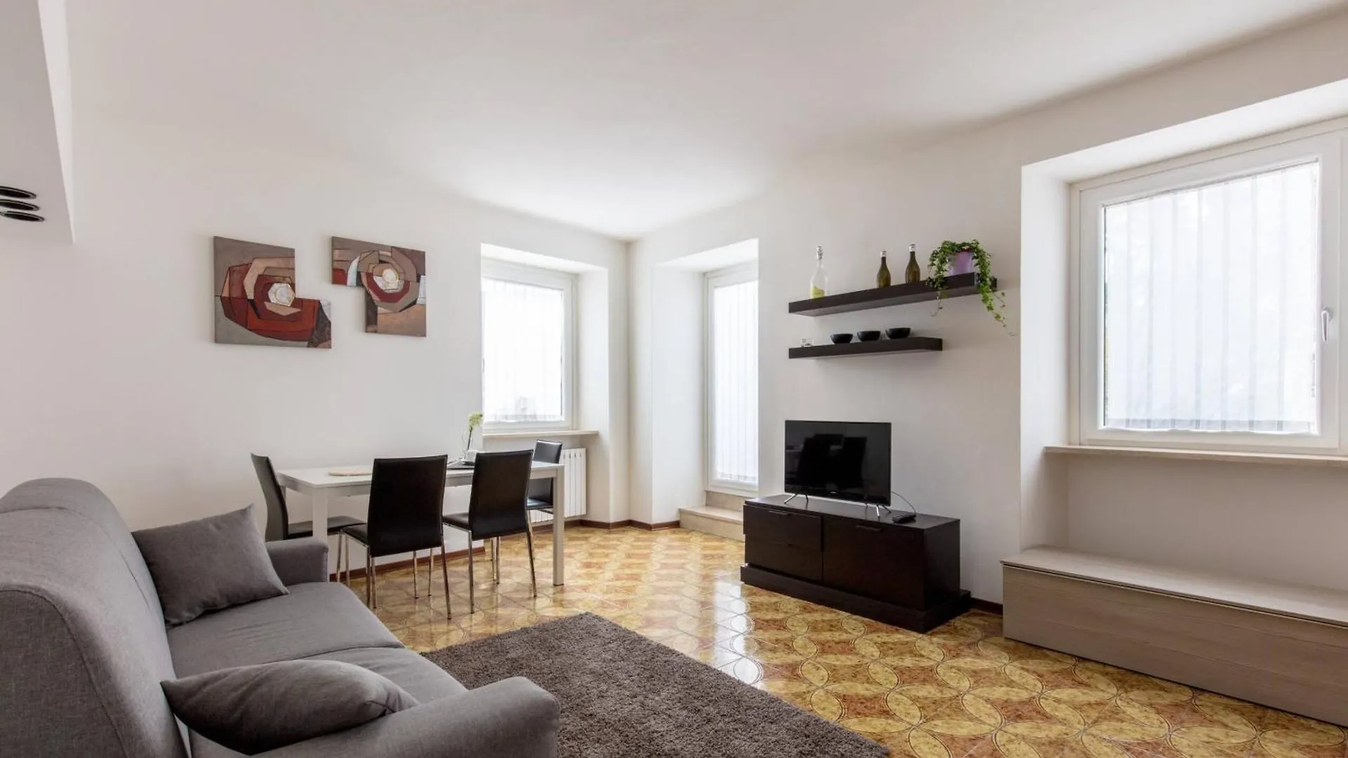 Residenza Giovanni Fronte Lago - Residence Garda Lago Peschiera del Garda