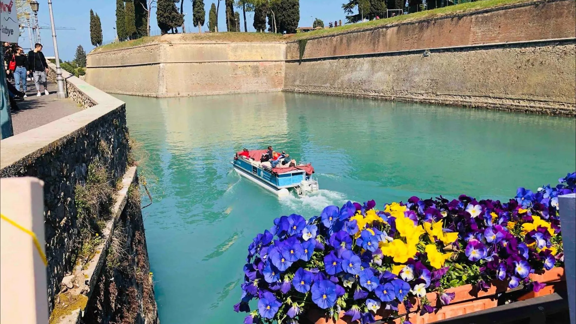 Residenza Giovanni Fronte Lago - Residence Garda Lago Peschiera del Garda Apartment