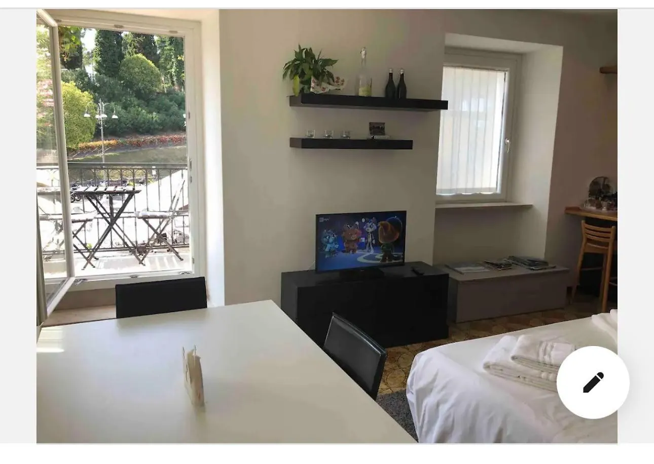 Residenza Giovanni Fronte Lago - Residence Garda Lago Peschiera del Garda Apartment